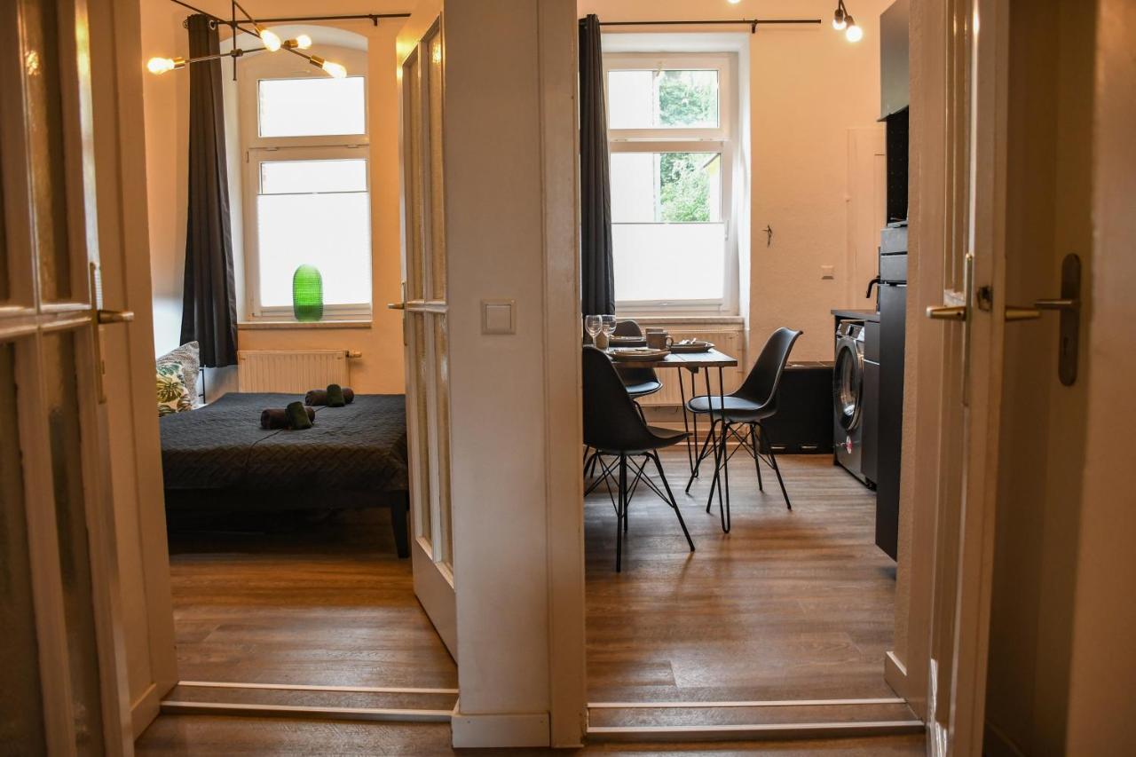 Moderne Ferienwohnung In Direkter Naehe Zur Uni, Netflix Gratis, Wlan, Waschmaschine, Geschirrspueler, Zentrum, Chemnitz Exteriör bild